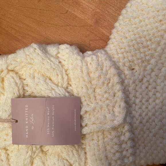 ALMA Sz M Knitwear Knitted in Latvia Cozy Socks Slippers Reading Socks - Picture 4 of 4